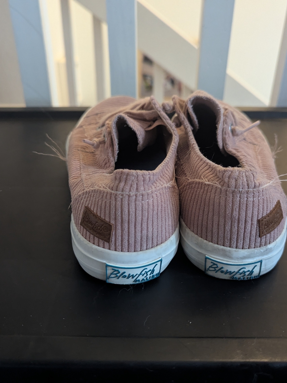 Casual Corduroy Low-Top Sneakers in Dusty Pink - Picture 3 of 4